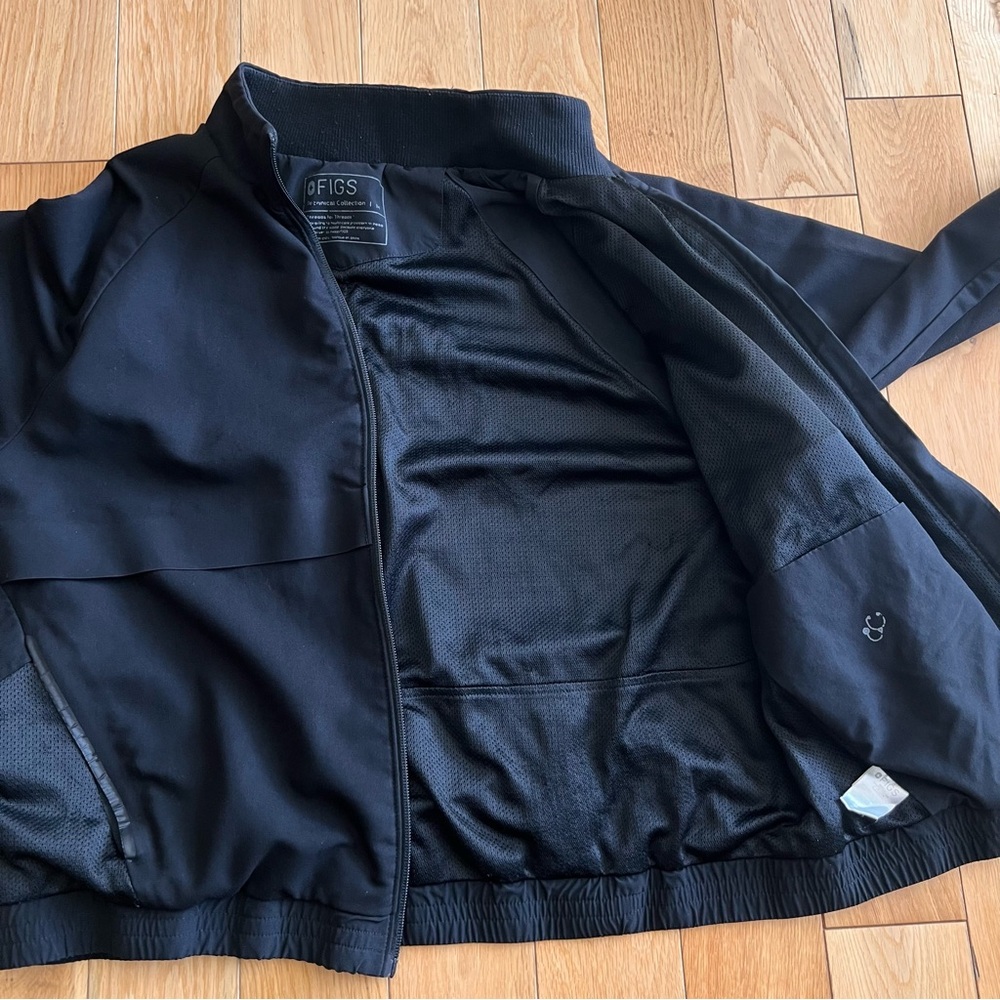 Figs Women’s Sydney Scrub Full Zip Jacket Black Technical Nurse Size Medium - Picture 8 of 8